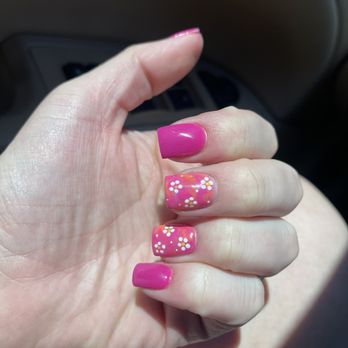 Forum Nail Salon - Gilbert - Nail Salons Near Me - Gilbert, Arizona Forum Nail Salon - Gilbert - Nail Salons Near Me - Gilbert, Arizona