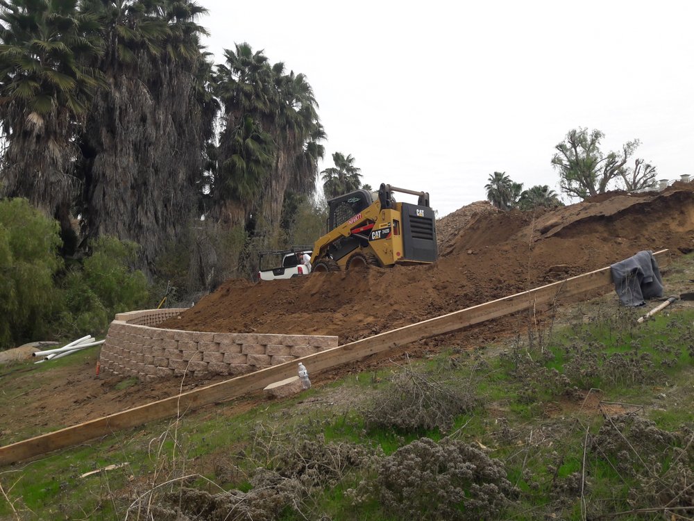 Slide of King Of The Hammer construction 