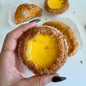 Ruby King Bakery - Egg tart, curry beef, and bbq pork puff - Bakeries Near Me - Oakland, California Ruby King Bakery - Egg tart, curry beef, and bbq pork puff - Bakeries Near Me - Oakland, California