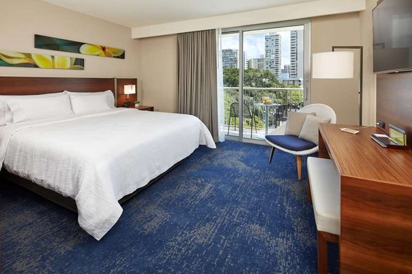 Hilton Garden Inn Waikiki Beach by null