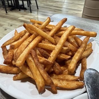 Tom's Tavern Bar & Grill - Side of Fries - Breakfast & Brunch Near Me - Thomasville, North Carolina