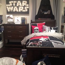 Pottery Barn Kids - Star Wars bedding