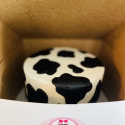 Calico Cake Shop - Cake