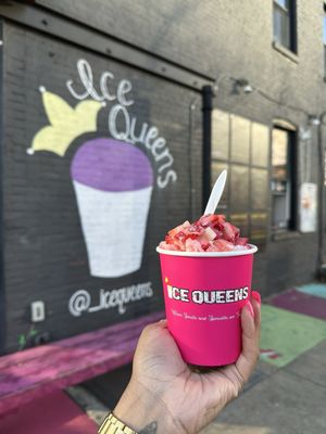 Ice Queens Snowball Shop by null