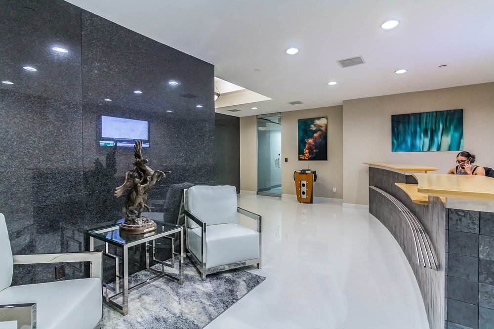 SKYLINE EXECUTIVE SUITES Updated September 2024 17 Photos 11757 Katy Fwy, Houston, Texas