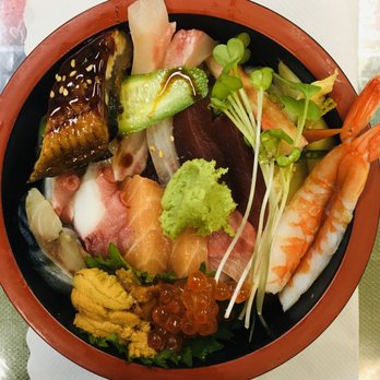 Toshi's - Deluxe Chirashi Bowl - Sushi Bars Near Me - Beaverton, Oregon Toshi's - Deluxe Chirashi Bowl - Sushi Bars Near Me - Beaverton, Oregon