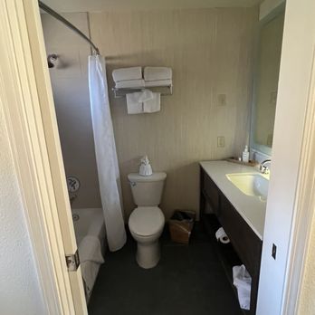 Fogcatcher Inn - Hotels Near Me - Cambria, California