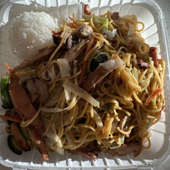 Wok Teriyaki II - Chicken Yakisoba Noodles - Japanese Near Me - Gig Harbor, Washington