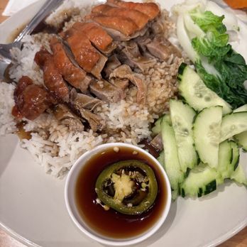 Little Plearn Thai Kitchen - Roasted Duck Over Rice - Thai Near Me - Berkeley, California Little Plearn Thai Kitchen - Roasted Duck Over Rice - Thai Near Me - Berkeley, California
