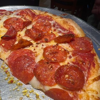 PizMo Cafe - Pizza Near Me - Pismo Beach, California