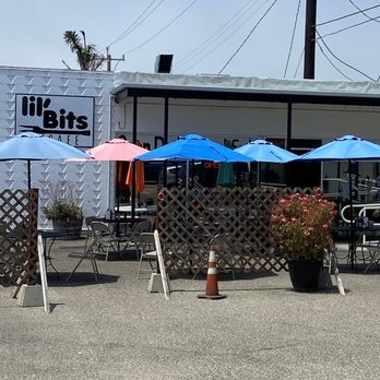 Lil'Bits - Outdoor sitting. - American Near Me - Grover Beach, California