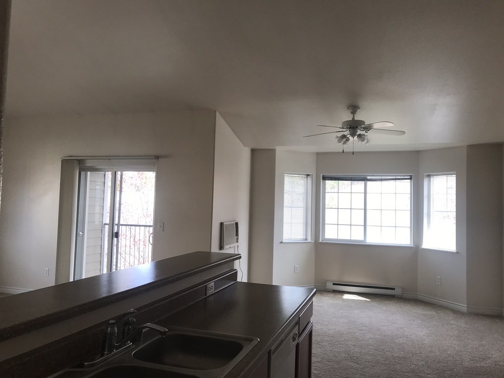 COUNTRY VISTA APARTMENTS Updated April 2024 21200 E Country Vista