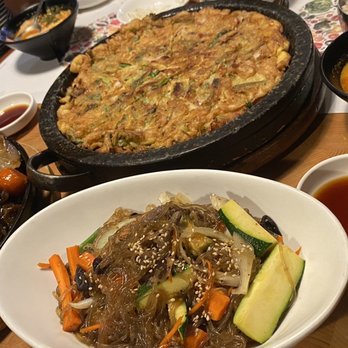 Pine Tree House - Korean Near Me - Sacramento, California