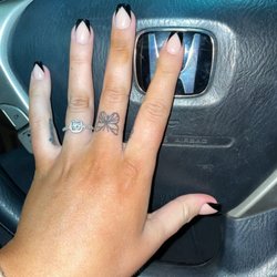TK Nails - Don't mind my tanner - cute tips
