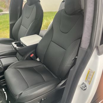 Automotive Soft Trim - Front captain's chairs, new seat covers installed. - Auto Upholstery Near Me - Ocala, Florida