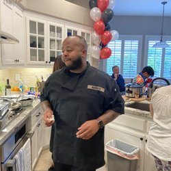 Warren’s 916 Eats - Chef doing his thing.