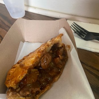 Savannah Taste Experience - Meat pie - Food Tours Near Me - Savannah, Georgia Savannah Taste Experience - Meat pie - Food Tours Near Me - Savannah, Georgia