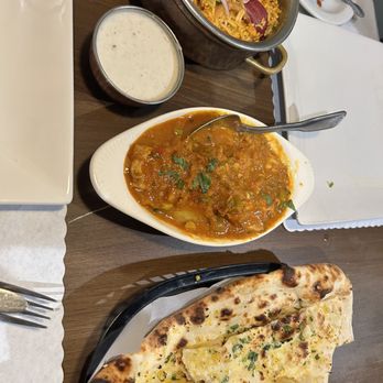 Om Indian Cuisine - Chicken Biryani, vindaloo, garlic naan - Indian Near Me - San Francisco, California Om Indian Cuisine - Chicken Biryani, vindaloo, garlic naan - Indian Near Me - San Francisco, California
