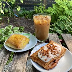 Coveside Coffee - Blueberry-lemon pop tart (THE BEST), veggie curry knish, specialty cold brew