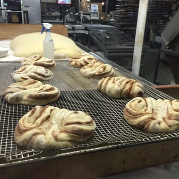 B & B Donuts - Making new donuts - Donuts Near Me - Fullerton, California
