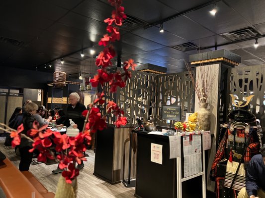 Hikari Sushi & Teppanyaki by null