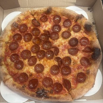Stretch Pizza - Pepperoni - Pizza Near Me - New York, New York Stretch Pizza - Pepperoni - Pizza Near Me - New York, New York