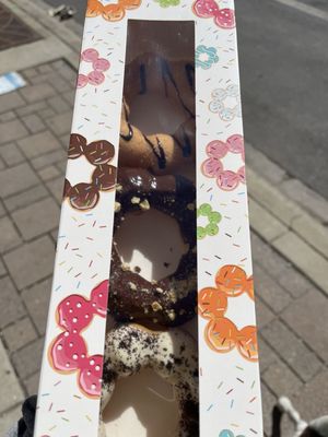 Mochii Donut North Center by null