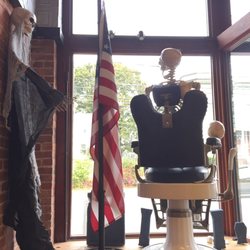 Mike's Classic Barber Shop