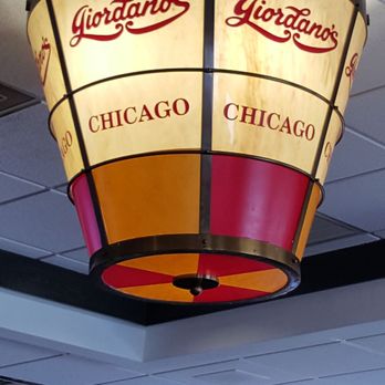 Giordano's - Pizza Near Me - Rosemont, Illinois