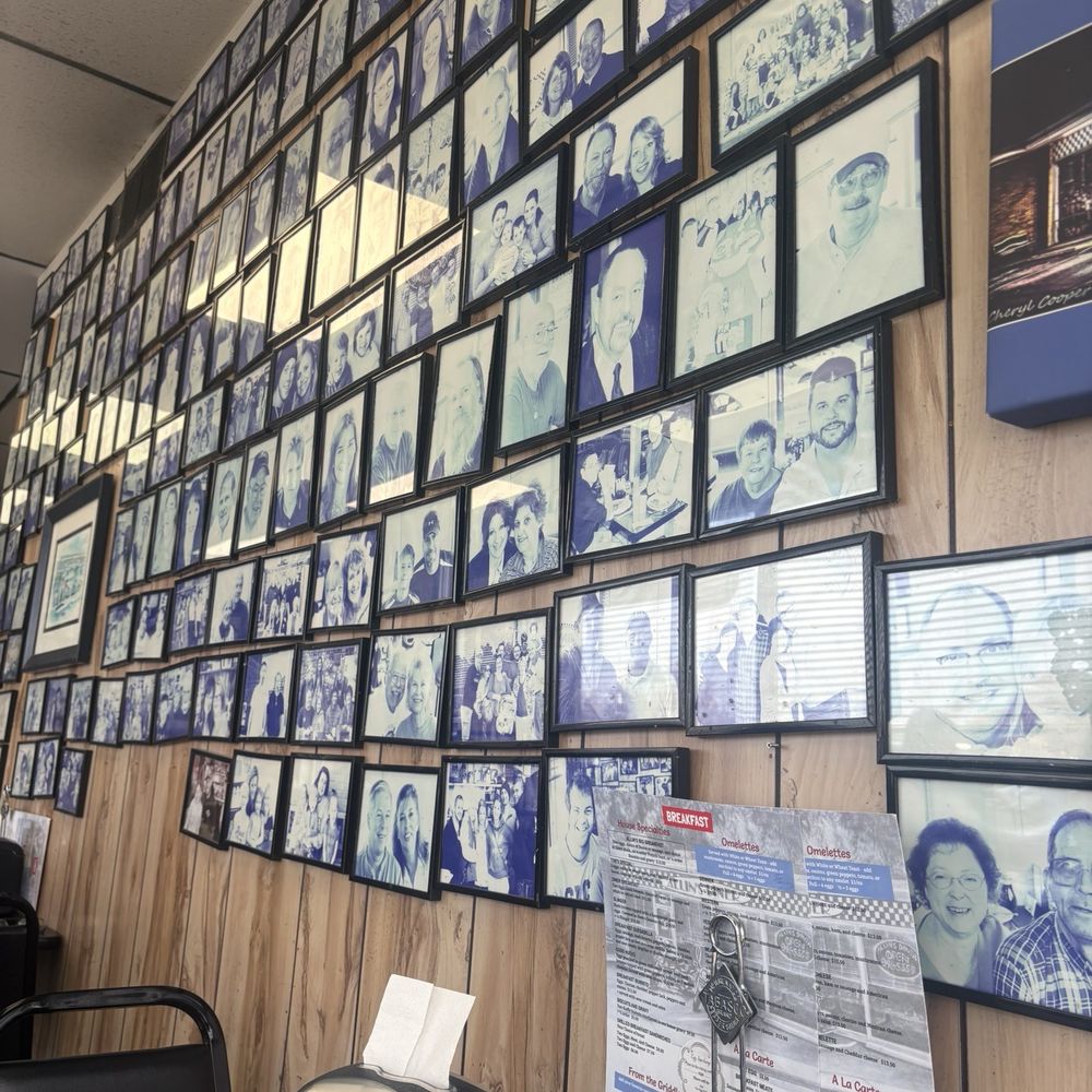 Allin's Diner - wall with lots of pictures - Diners Near Me - Saint Charles, Missouri Allin's Diner - wall with lots of pictures - Diners Near Me - Saint Charles, Missouri