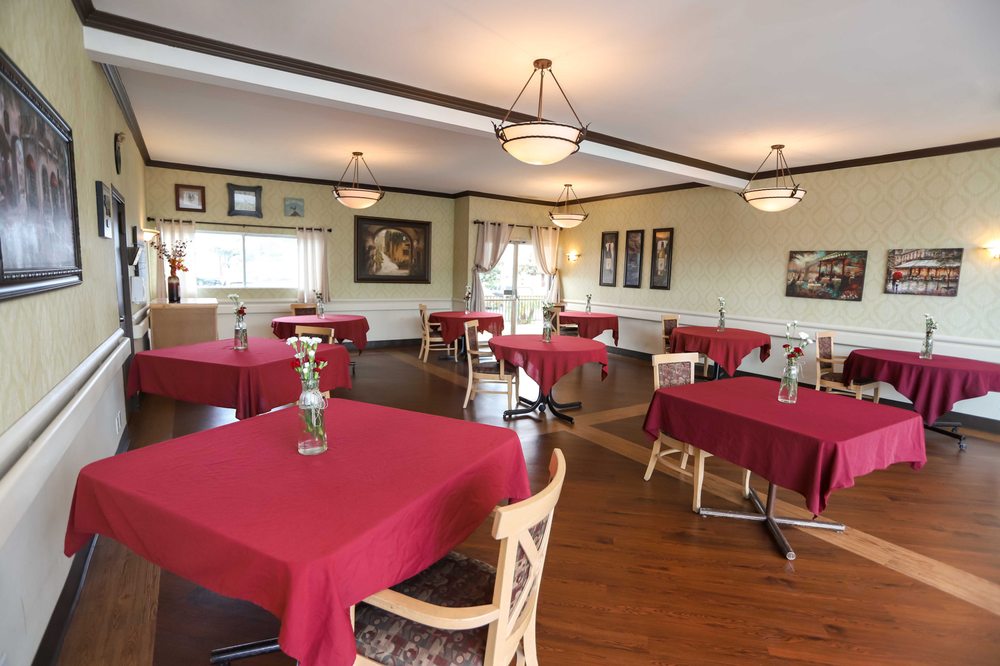 WINDSOR GARDENS CONVALESCENT CENTER OF SAN DIEGO 34 Photos & 26