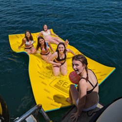 Carefree Boat Club Danvers - Kids have a blast on the boats!