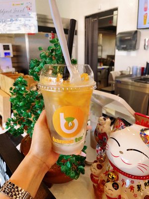 Bamee Tee - Vietnamese Sandwiches, Milk Teas, & Snacks by null