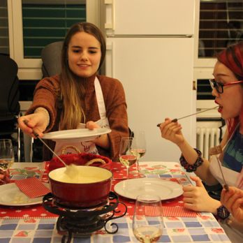 Sherly's Kitchen - Fondue class - Cooking Classes Near Me - Zürich, ZH Sherly's Kitchen - Fondue class - Cooking Classes Near Me - Zürich, ZH