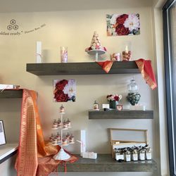 Honey B's Macarons