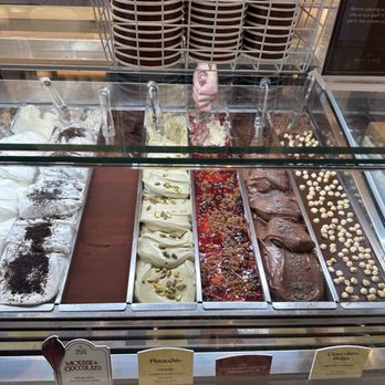 Bacio di Latte - Inside IG: @ammysalamii - Gelato Near Me - Calabasas, California Bacio di Latte - Inside IG: @ammysalamii - Gelato Near Me - Calabasas, California