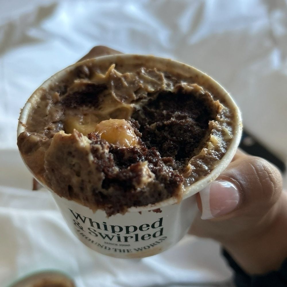 Magnolia Bakery - Bakeries Near Me - Chicago, Illinois