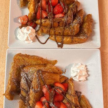 Off The 8 Cafe - Strawberry Nutella French Toast - Breakfast & Brunch Near Me - Alpine, California Off The 8 Cafe - Strawberry Nutella French Toast - Breakfast & Brunch Near Me - Alpine, California