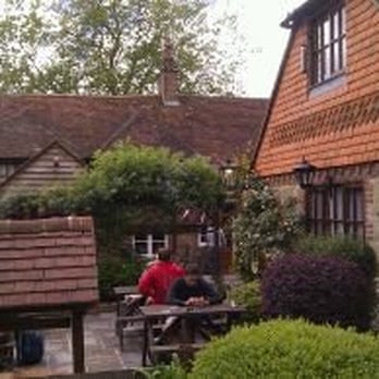 Red Lion - Pubs Near Me - Haslemere, SRY