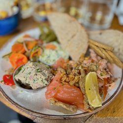 The Devil's Advocate - Smoked fish plate