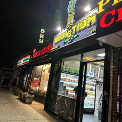 Addiction Juice Bar & Grill - Outside