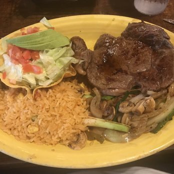 Los Arcos Mexican Restaurant - Bistec Ranchero ~ I think this was the name of what my Dad ordered & it came with 3 tortillas on the side - Mexican Near Me - Goose Creek, South Carolina