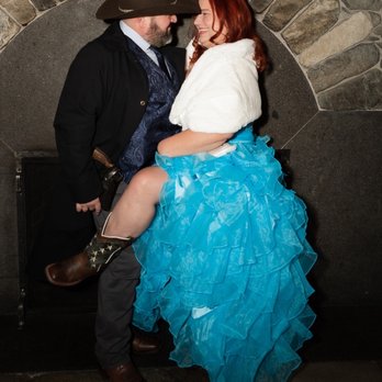 Melody Hoover Photography - A little fun after the vows - Session Photography Near Me