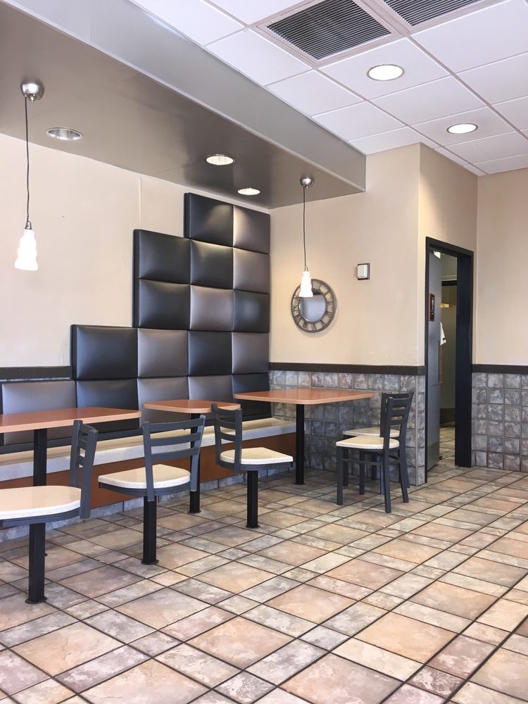MCDONALD’S Updated September 2024 14 Reviews 3111 Hardy St