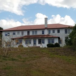 Hillcrest Lodge - Babson Parks hidden gem! Super clean, quiet lake life. The owner goes above and beyond to accommodate your every need. Highly recommended.