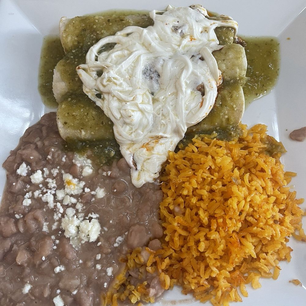 La Terraza - Enchilada - Mexican Near Me - Oxford, Connecticut La Terraza - Enchilada - Mexican Near Me - Oxford, Connecticut