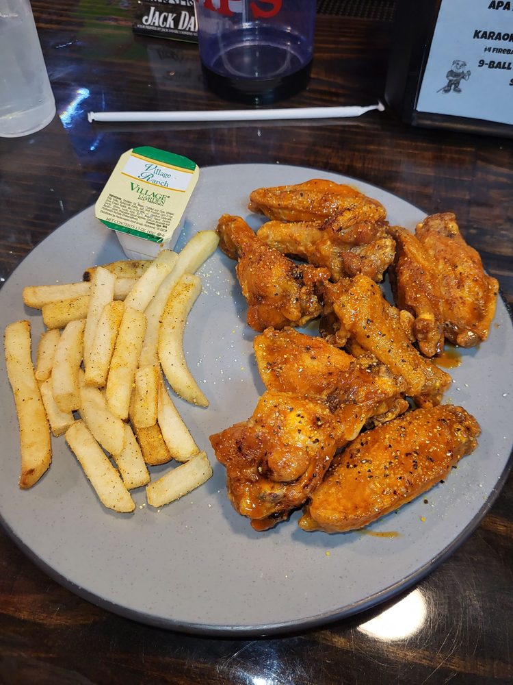 Food from Bulldogs Bar & Grill