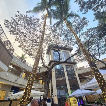 Royal Hawaiian Center - Shopping Centers Near Me - Honolulu, Hawaii Royal Hawaiian Center - Shopping Centers Near Me - Honolulu, Hawaii
