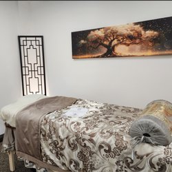 Healing House Energy Spa - Inside one of our treatment rooms.