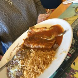 Atzimba Mexican Restaurant - Combo plate, rice, beans, chili, Reno, and enchilada